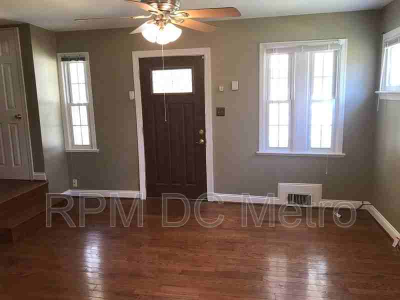 5305 Central Ave Se - Photo 2 of 18