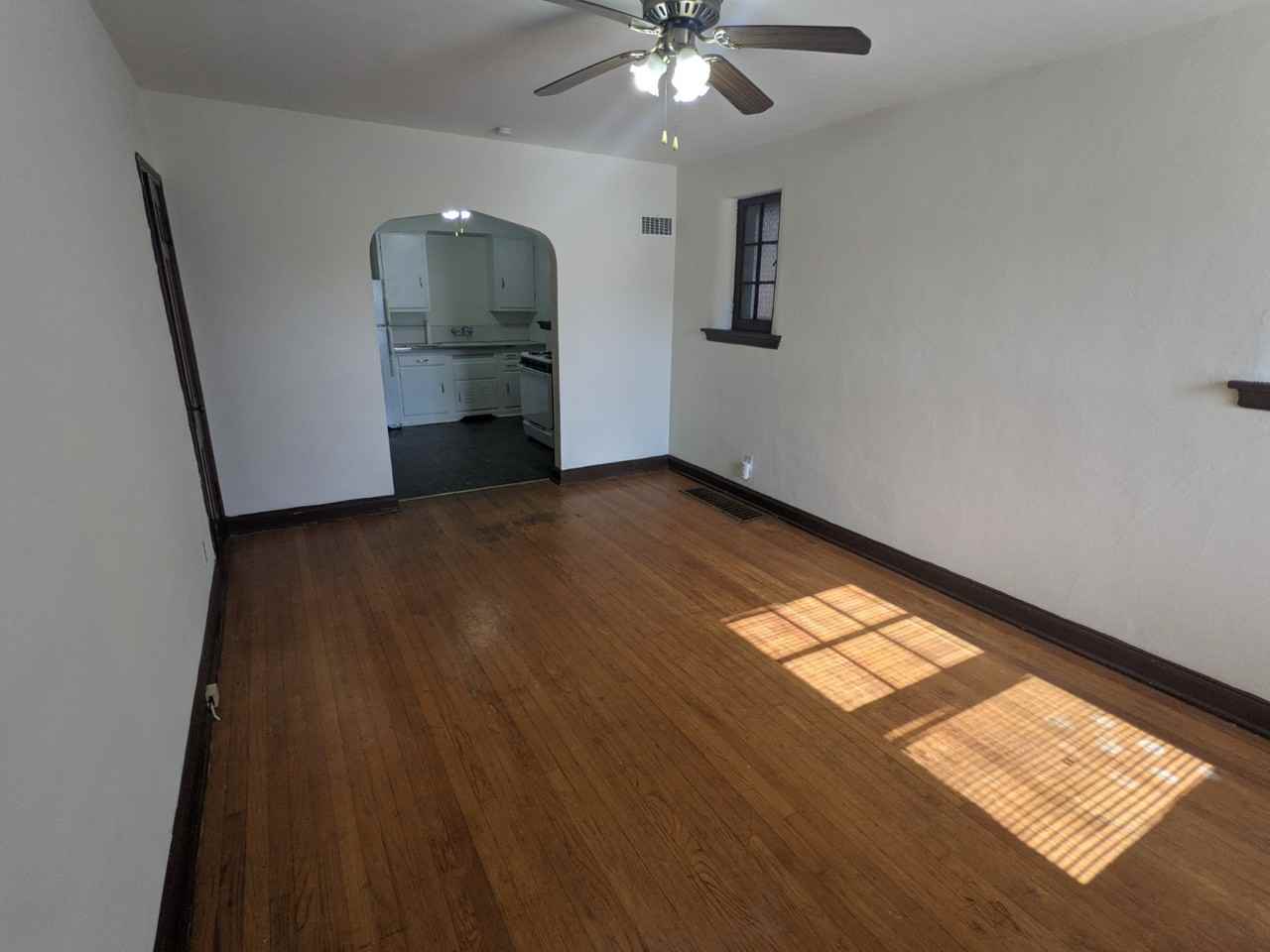 5021 Oleatha Avenue - Photo 2 of 12