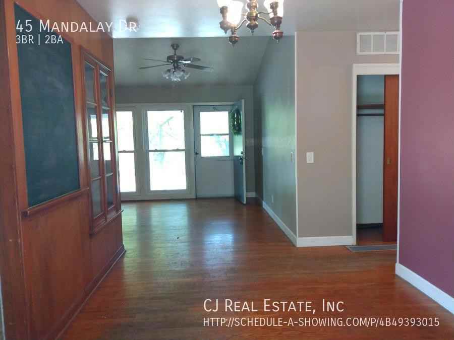 45 Mandalay Dr - Photo 4 of 11