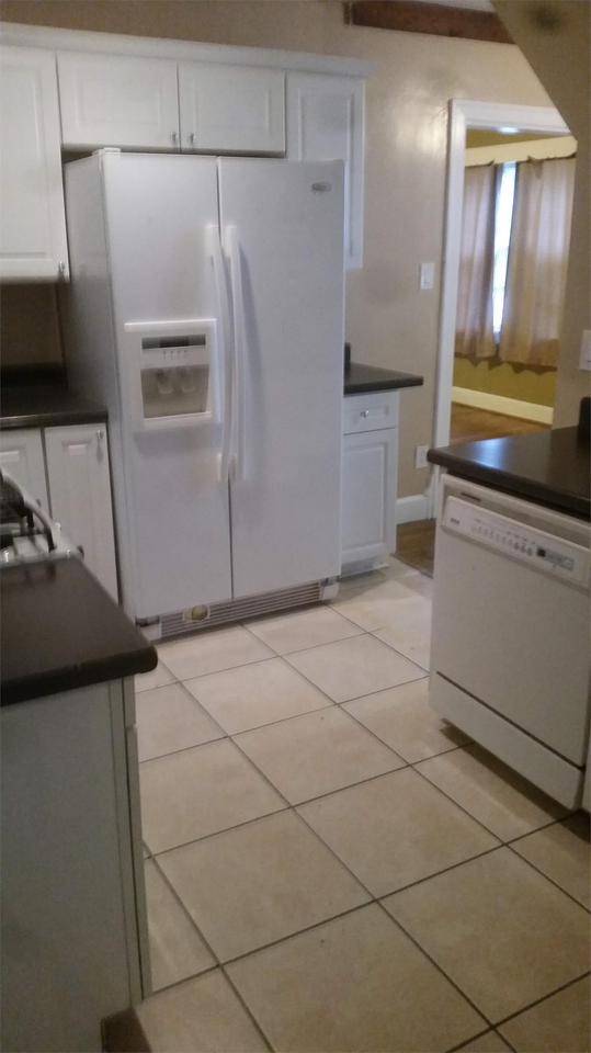 205 Westwood Ct #1 - Photo 6 of 34