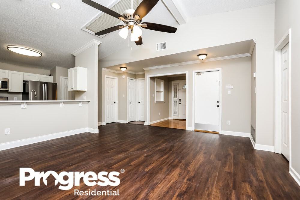 336 Copperstone Cir - Photo 3 of 16