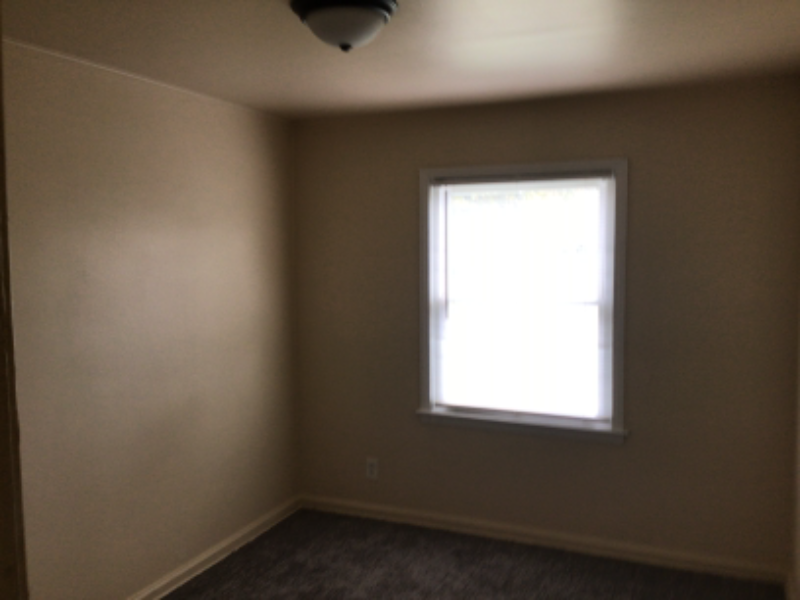 17303 Hoover St - Photo 4 of 13