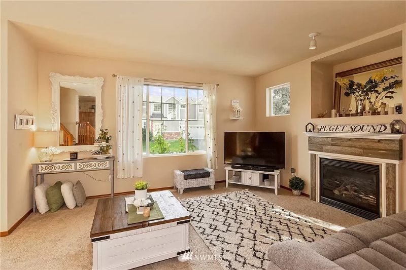 1309 Koda Cir Se - Photo 4 of 32