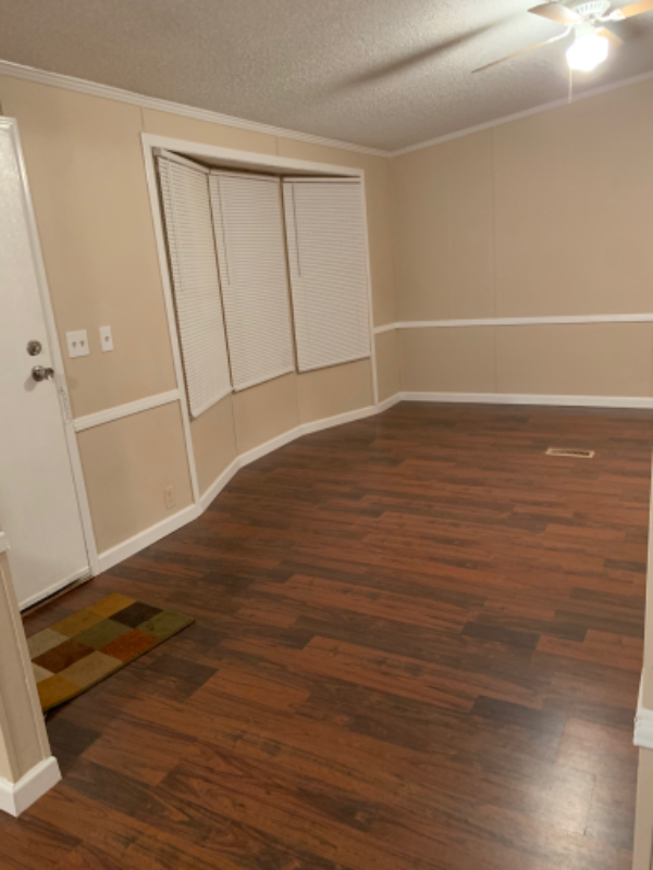123 Compton Rd - Photo 2 of 10