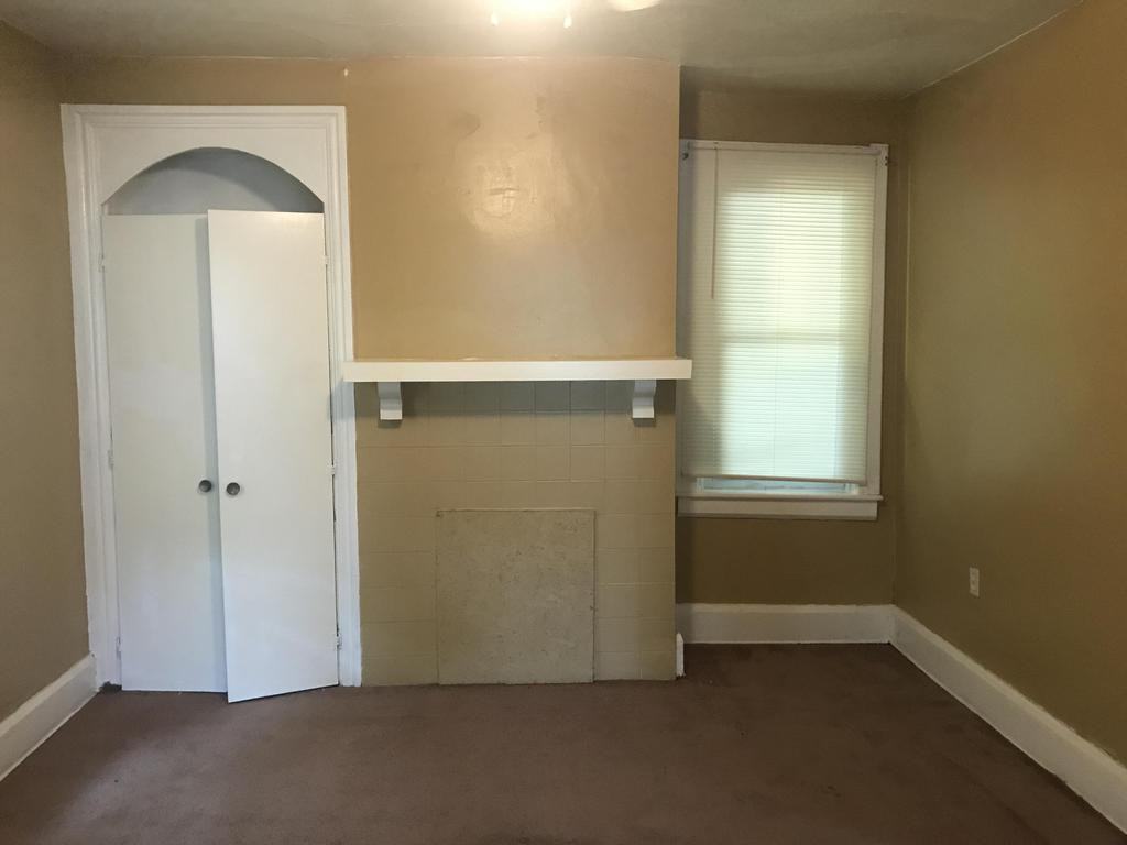 1137 South Ave - Photo 3 of 12