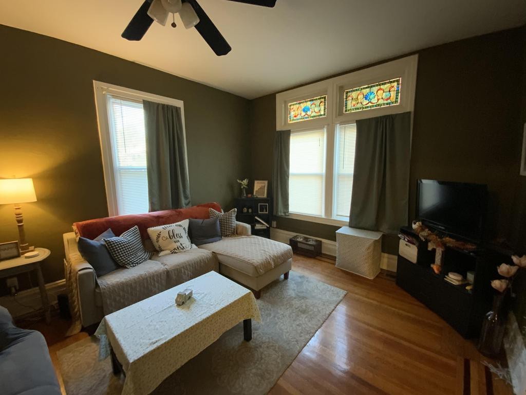 577 Forest Ave - Photo 3 of 15