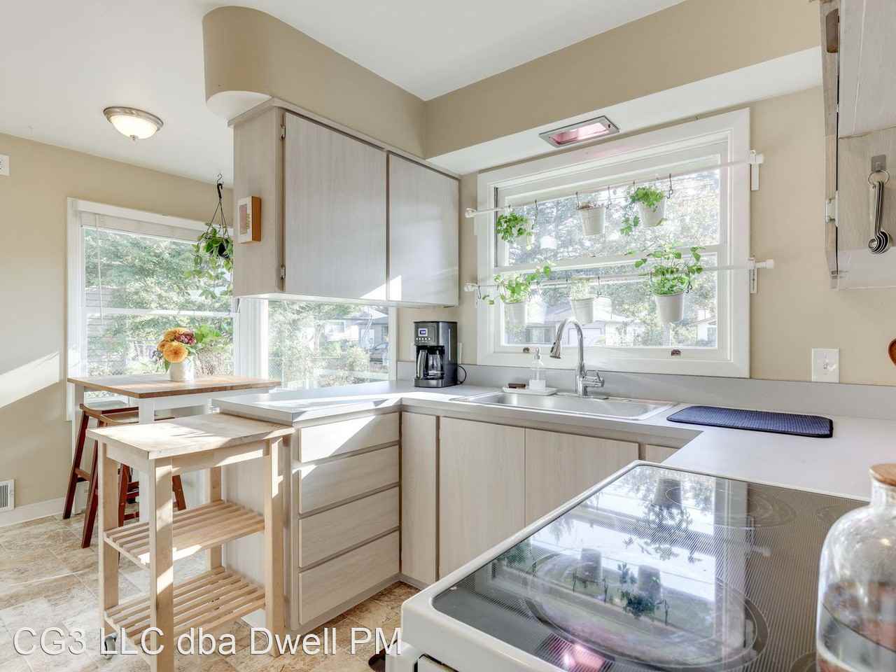 7111 Se 84th Ave - Photo 3 of 29