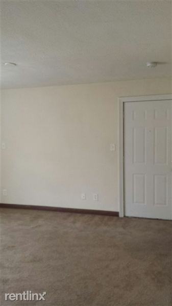 Stanford Village - Photo 2 of 6