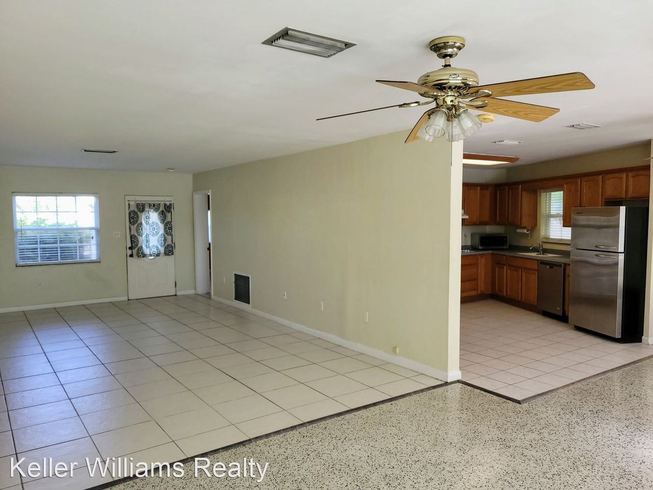 865 115th Ave - Photo 3 of 22