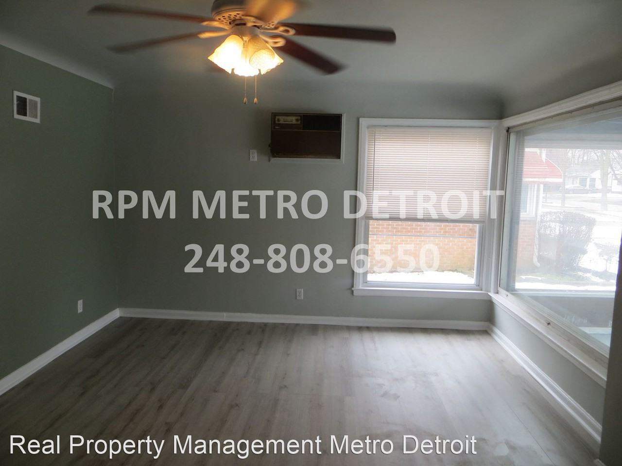 4673 Academy St - Photo 3 of 20