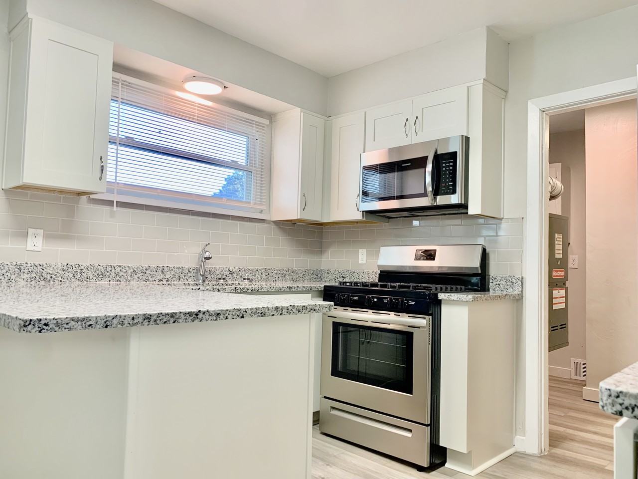 3309 Armistead Dr - Photo 4 of 20