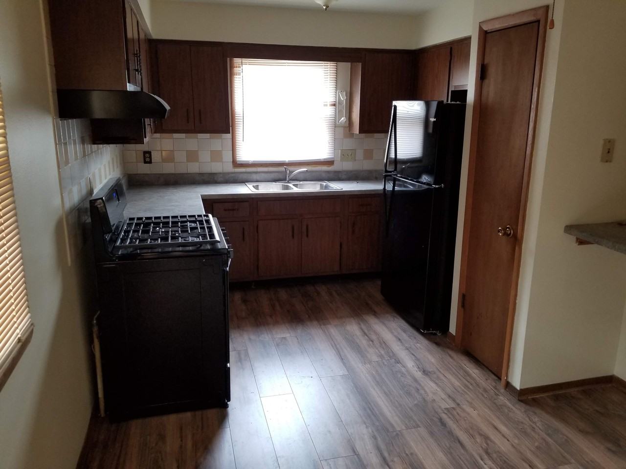 4036 Florida Dr - Photo 2 of 18