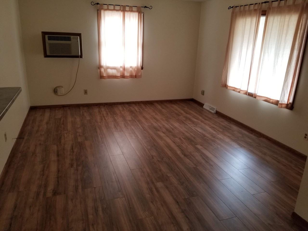 4036 Florida Dr - Photo 3 of 18