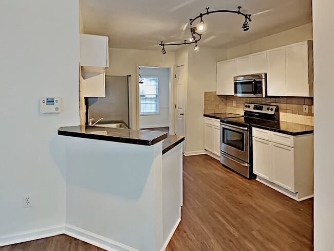 714 Ridgewood Way - Photo 3 of 10