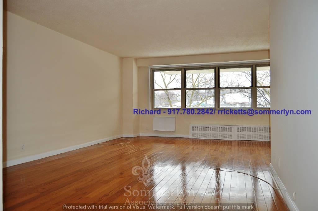 50 Riverdale Ave #4L