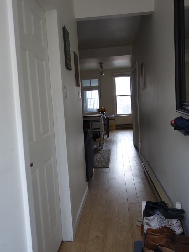 Rue Saint-Jacques & Av. Atwater - Photo 6 of 9