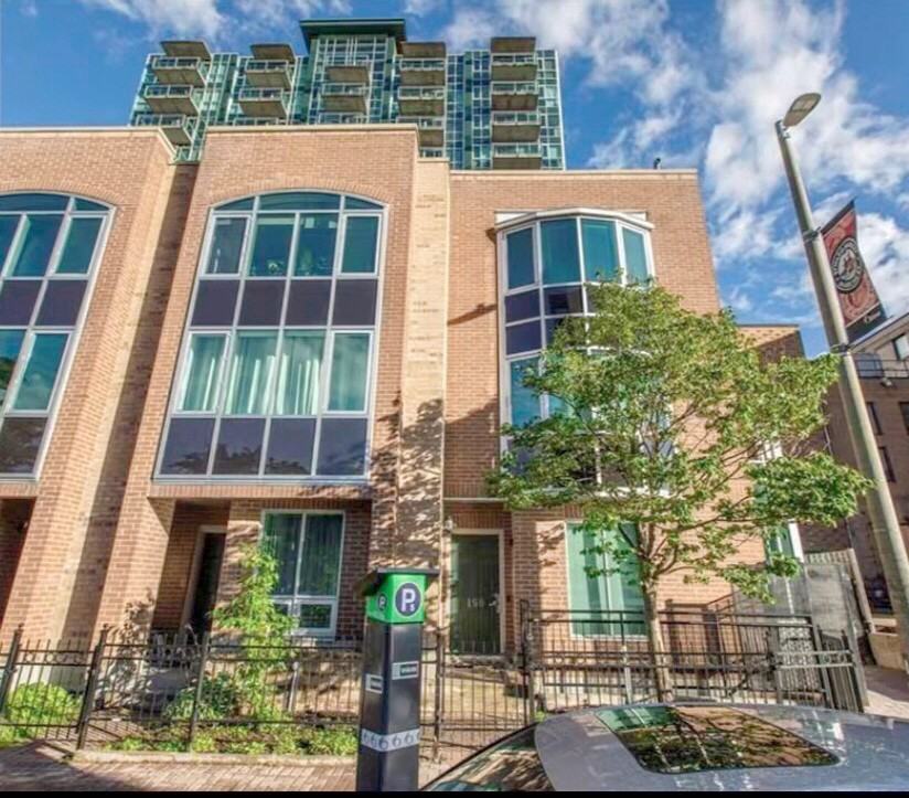 150 York St - Photo 2 of 10