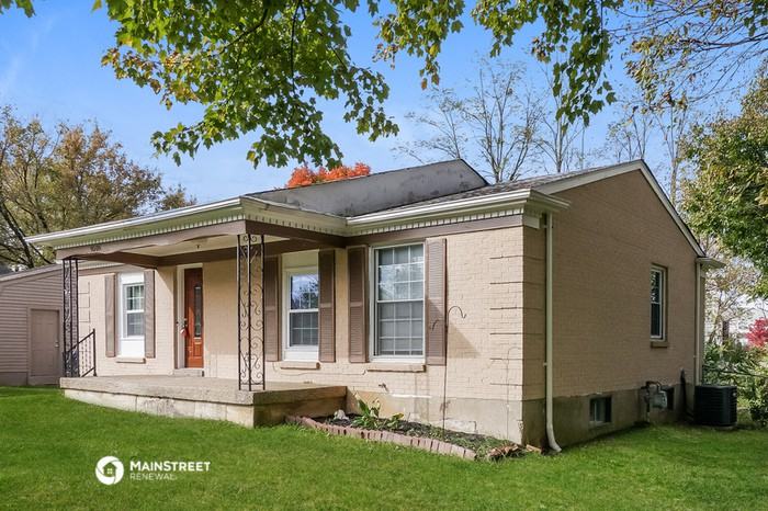 9506 Wood Hollow Rd - Photo 2 of 16
