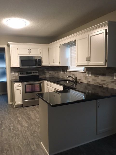 1612 N Jones Ct - Photo 2 of 5