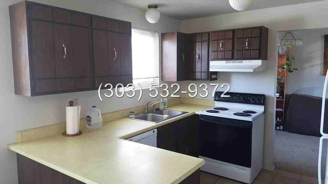 11271 Dexter Circle - Photo 2 of 15
