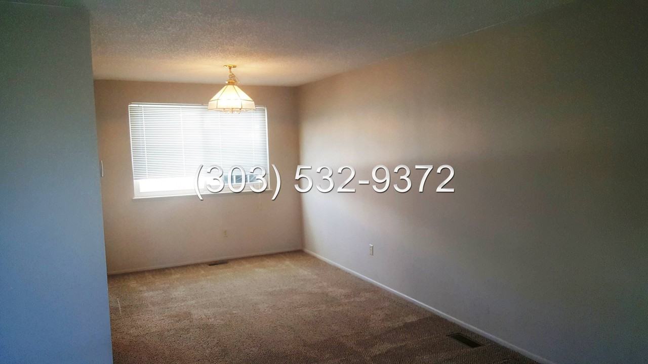 11271 Dexter Circle - Photo 6 of 15