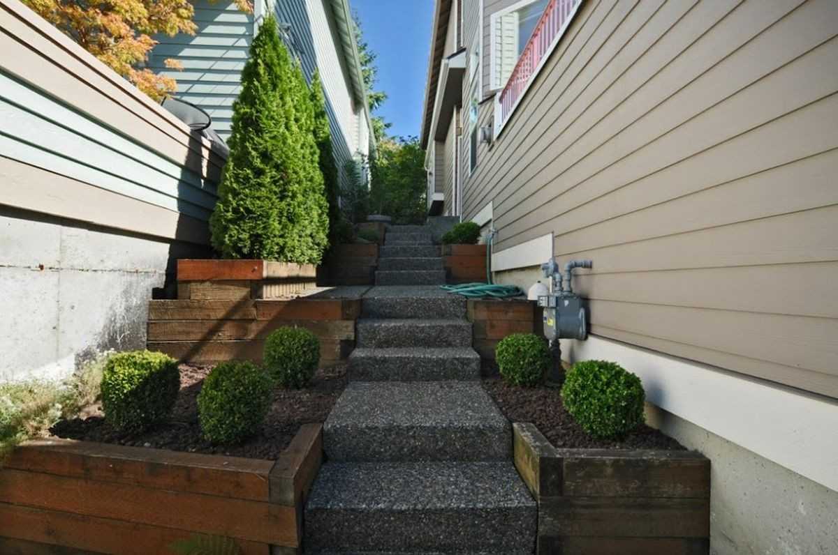 1430 32nd Ave - Photo 3 of 14