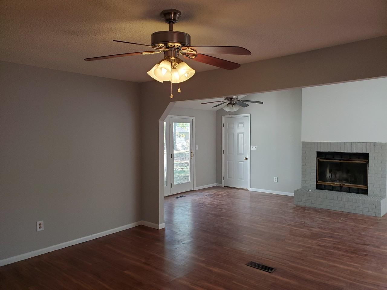 641 Bucks Lair Ct - Photo 3 of 10