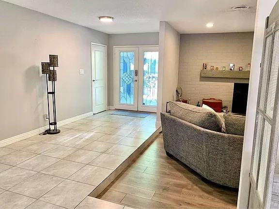 1607 Silver Mesa Way - Photo 2 of 9