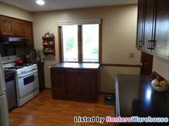 1632 Zarthan Ave S - Photo 3 of 15