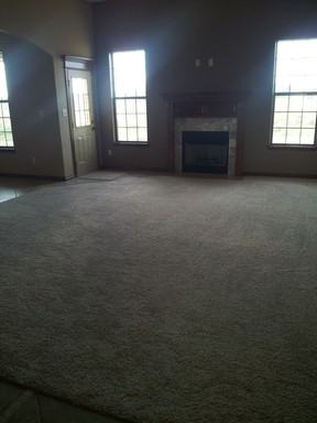 320 Northeast Mountain Meadow Drive - Photo 2 of 10