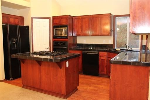 3329 NE 164th Loop - Photo 3 of 20