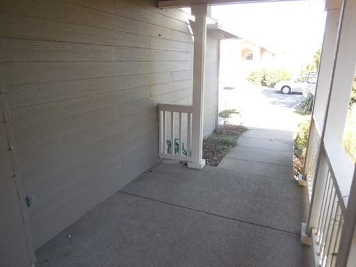 28 Adrian Terrace - Photo 3 of 24