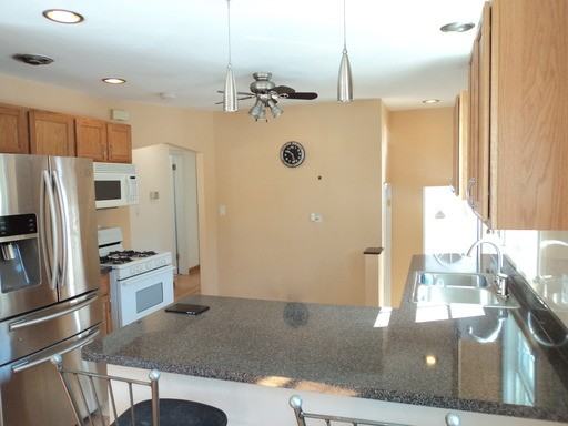 2835 Sunset Ln - Photo 3 of 14