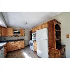 3625 Debby Ln - Photo 3 of 20