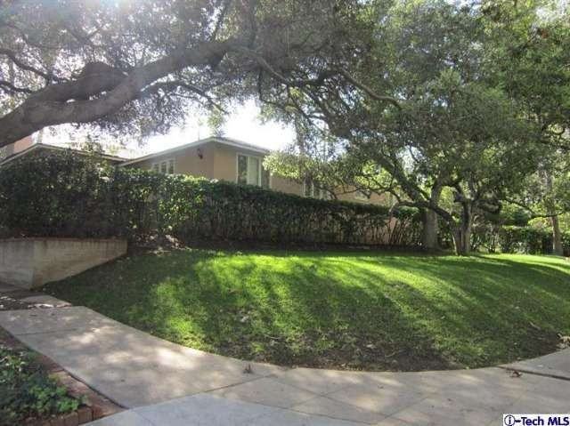 690 Old Mill Rd - Photo 2 of 20