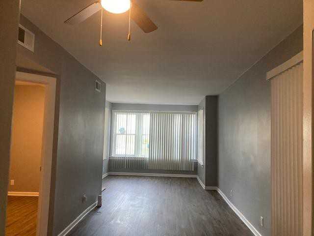 6142 S Artesian Ave - Photo 7 of 21