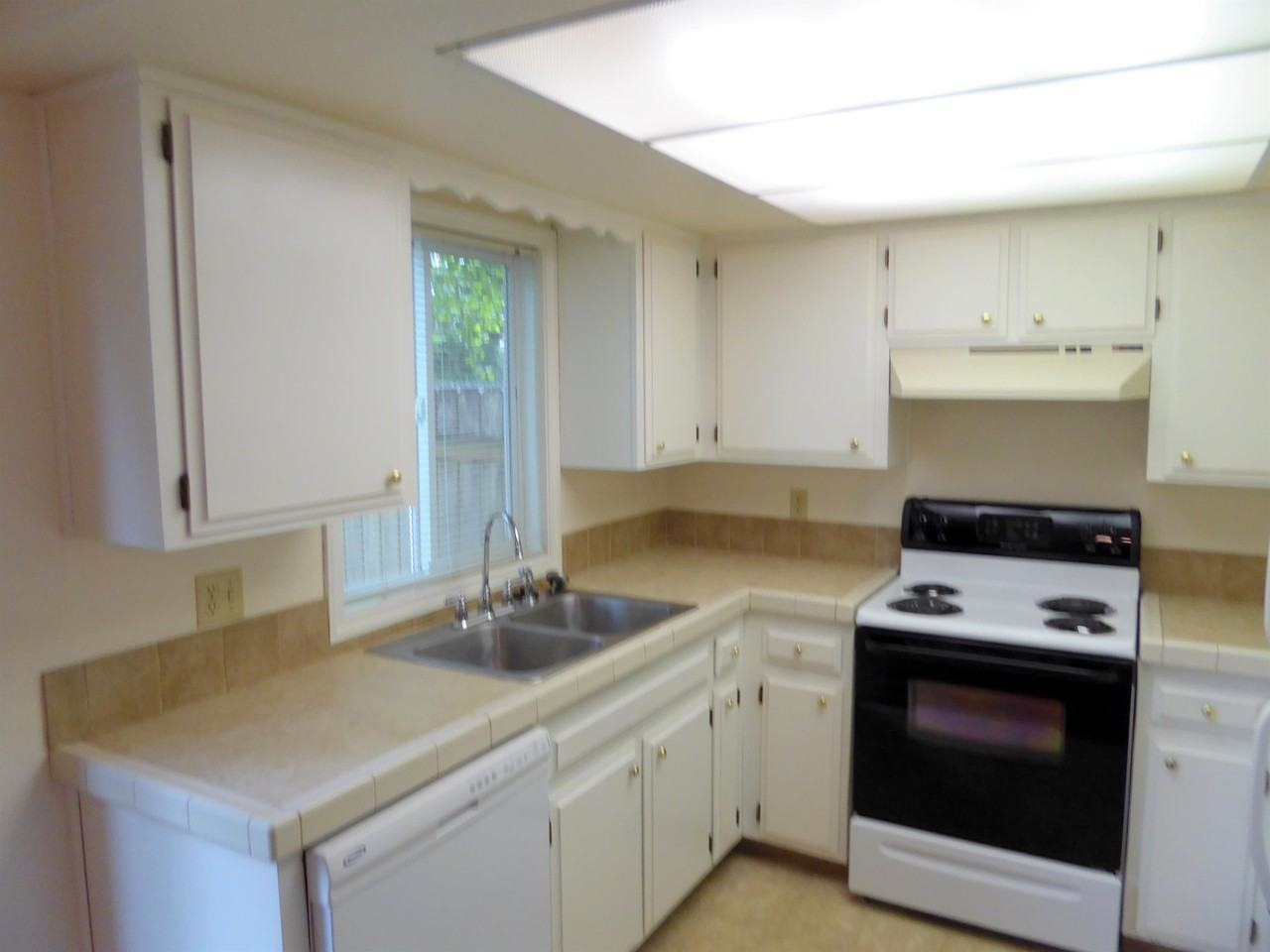 5248 Baxter Ct Se #5248 - Photo 5 of 13