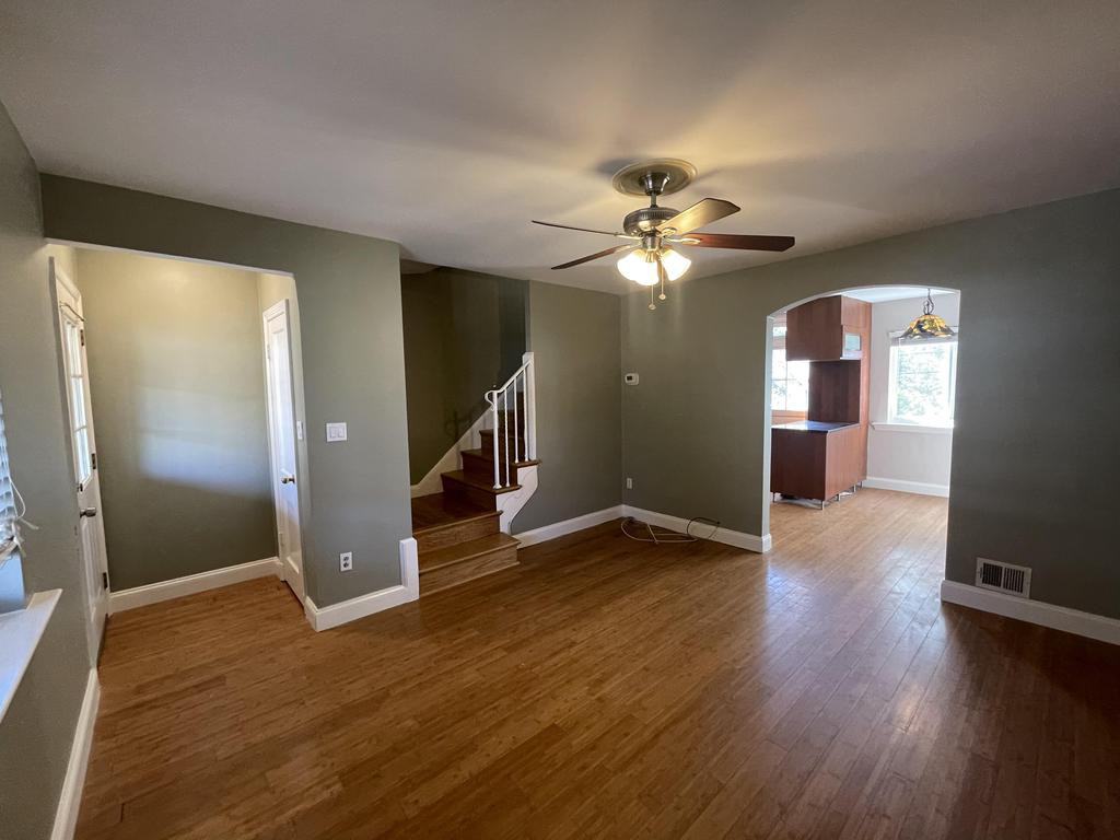 149 Wesmond Dr - Photo 2 of 16