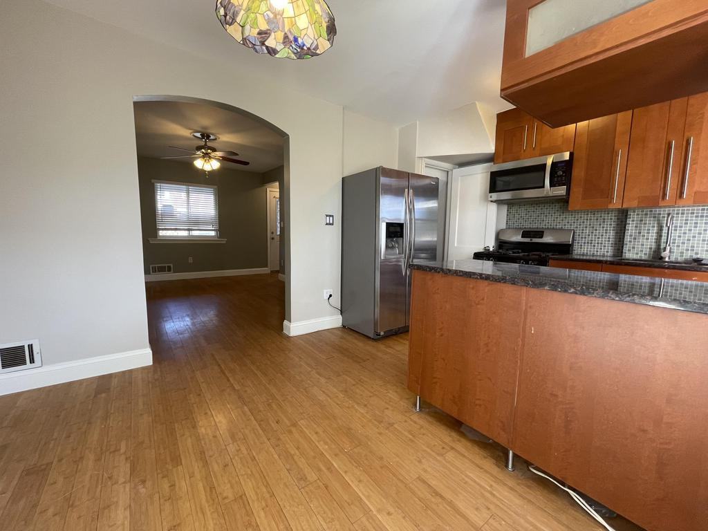 149 Wesmond Dr - Photo 3 of 16