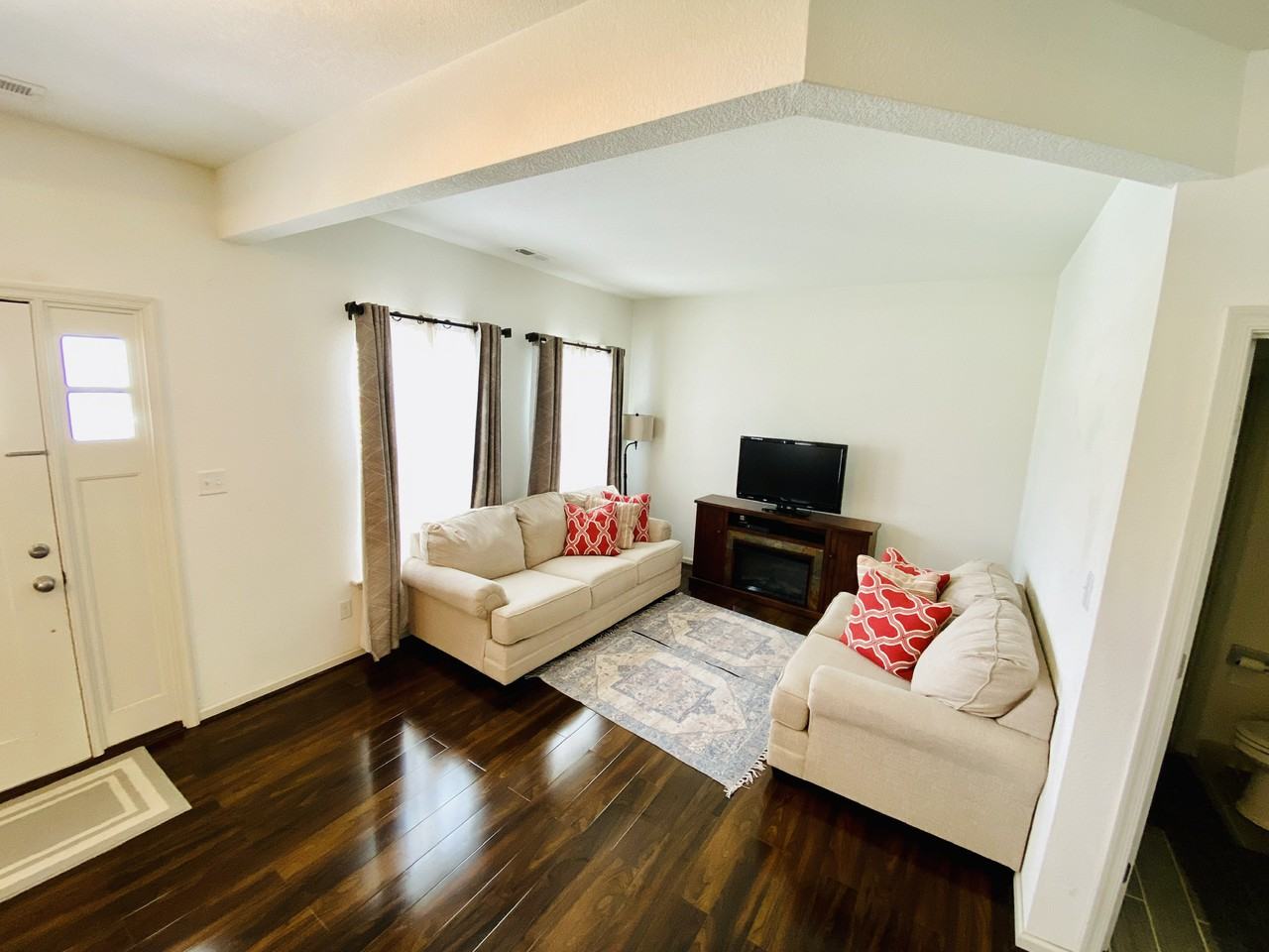 1133 Madison Lynn Way - Photo 3 of 39
