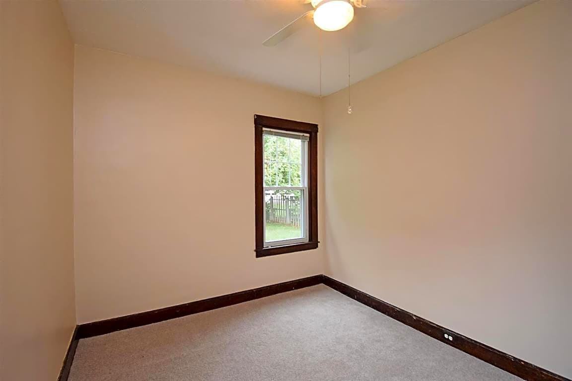 2732 Harris Ave - Photo 3 of 23