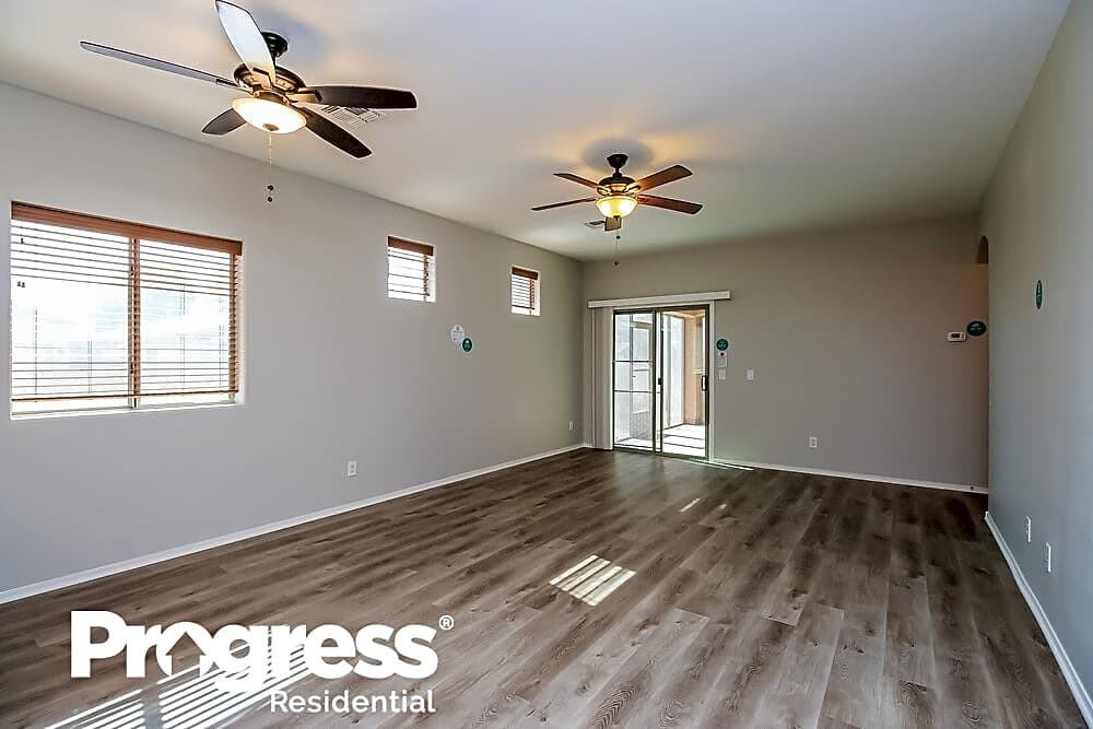 900 W Broadway Ave 25 - Photo 3 of 16