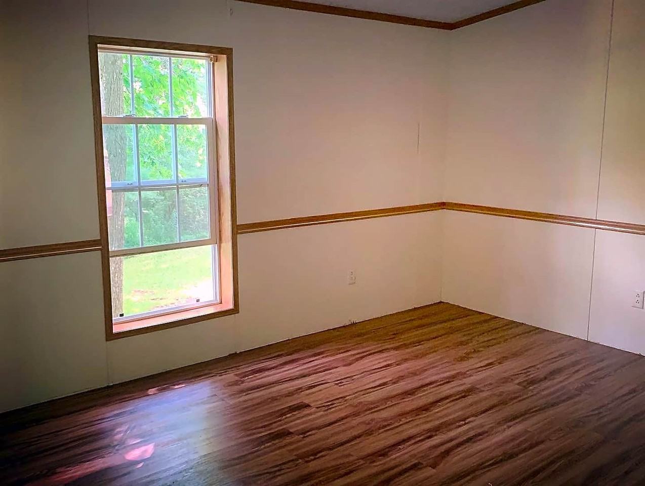 1608 Smith Rd - Photo 3 of 8