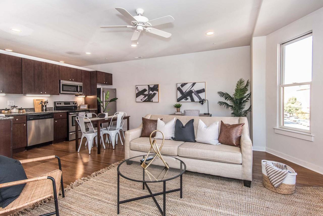 1424 Fairmount Avenue - Photo 3 of 37