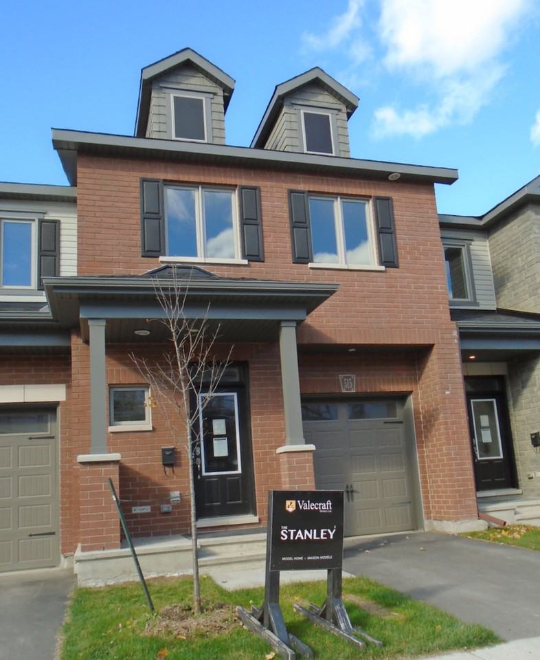 Deerfield Village 2 Apartments 522 Fawn Valley Private, Ottawa, ON K1T 1N8 Zumper