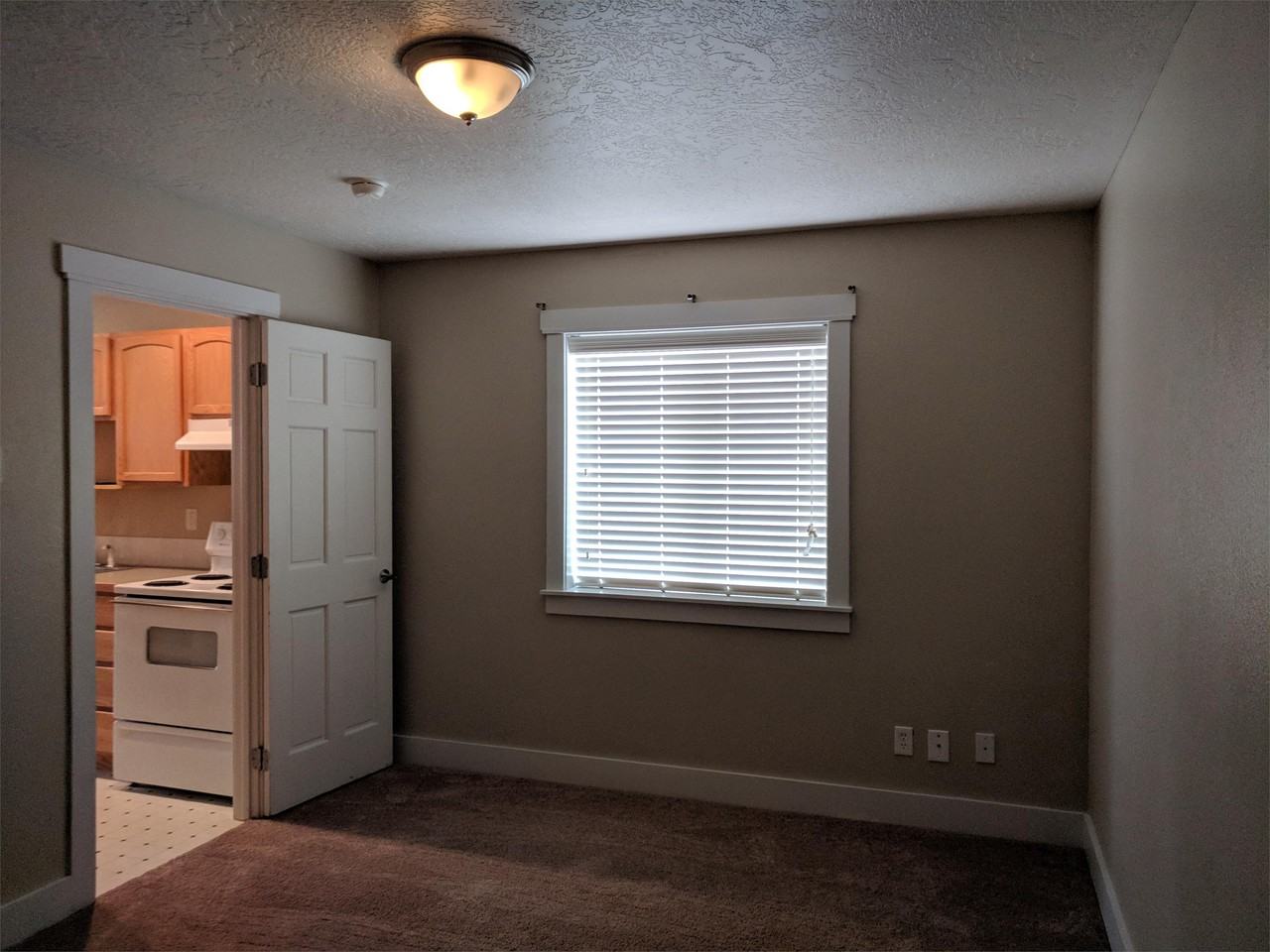 2 Big River Dr #2 - Photo 6 of 10