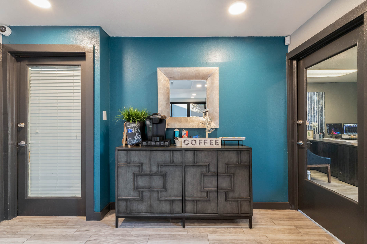 Aubry Hills Apartments - Photo 5 of 30