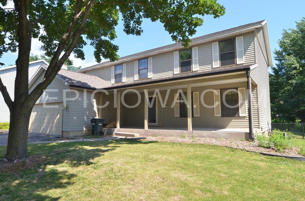 372 Willshire Ct Ne #1 - Photo 2 of 23