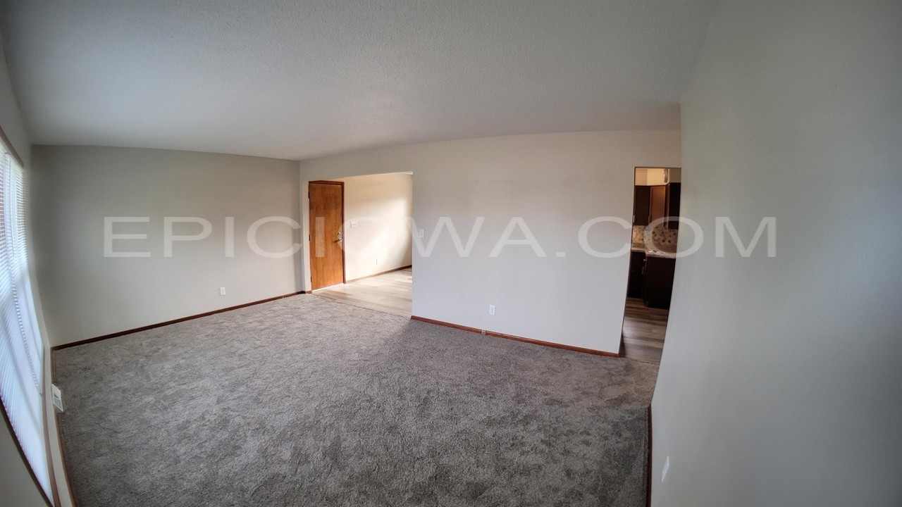 2621 Wilson Ave Sw #1 - Photo 2 of 20