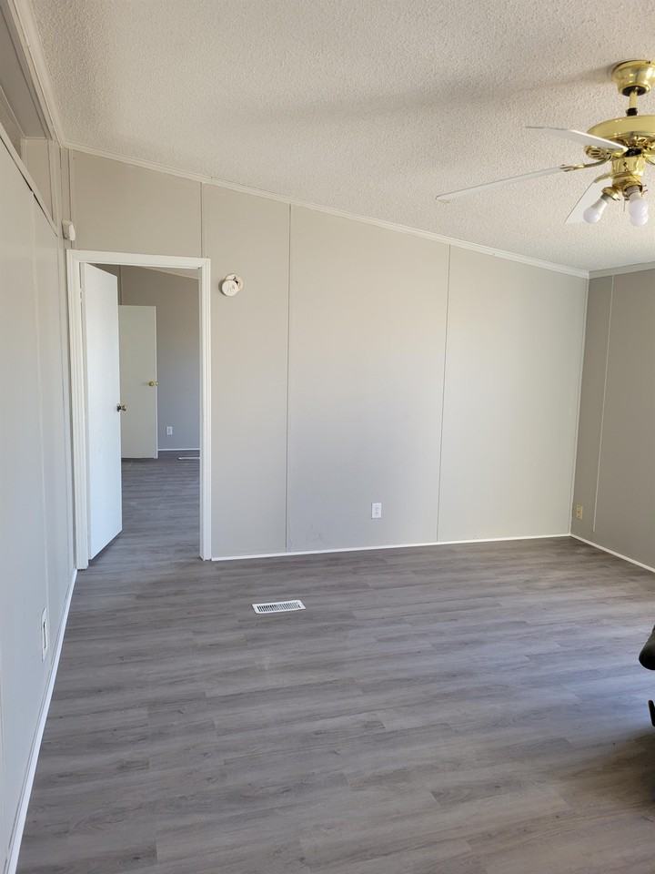 2103 Eagle Ln #1 - Photo 4 of 6